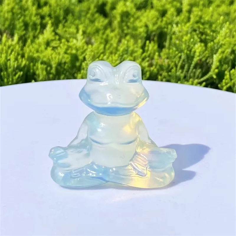 Wholesale natural crystals and stones carvings crafts Yoga Frog carvings Frog for home decoration