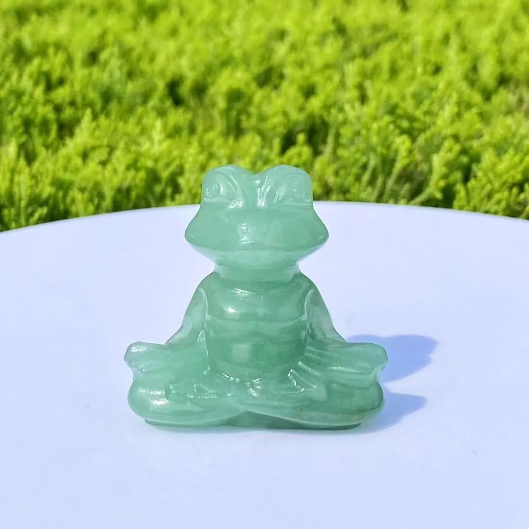 Wholesale natural crystals and stones carvings crafts Yoga Frog carvings Frog for home decoration