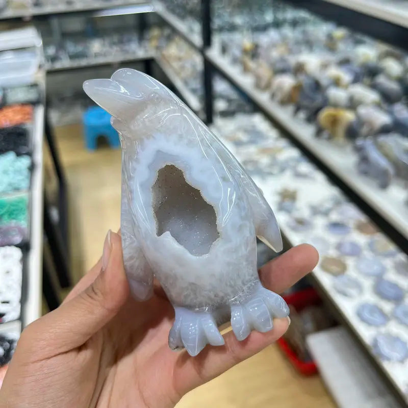 Hot Sale Natural Crystal Penguin Agate Amethyst Geode Cluster Energy Stone for Decor