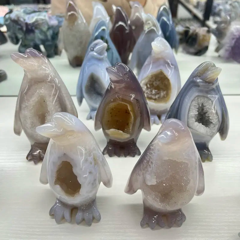 Hot Sale Natural Crystal Penguin Agate Amethyst Geode Cluster Energy Stone for Decor