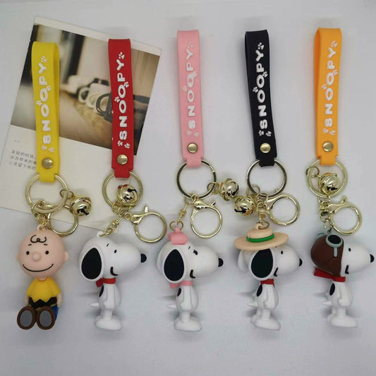 Creative cartoon Charlie Snoopy keychain pendant couple bag car keychain accessories gift